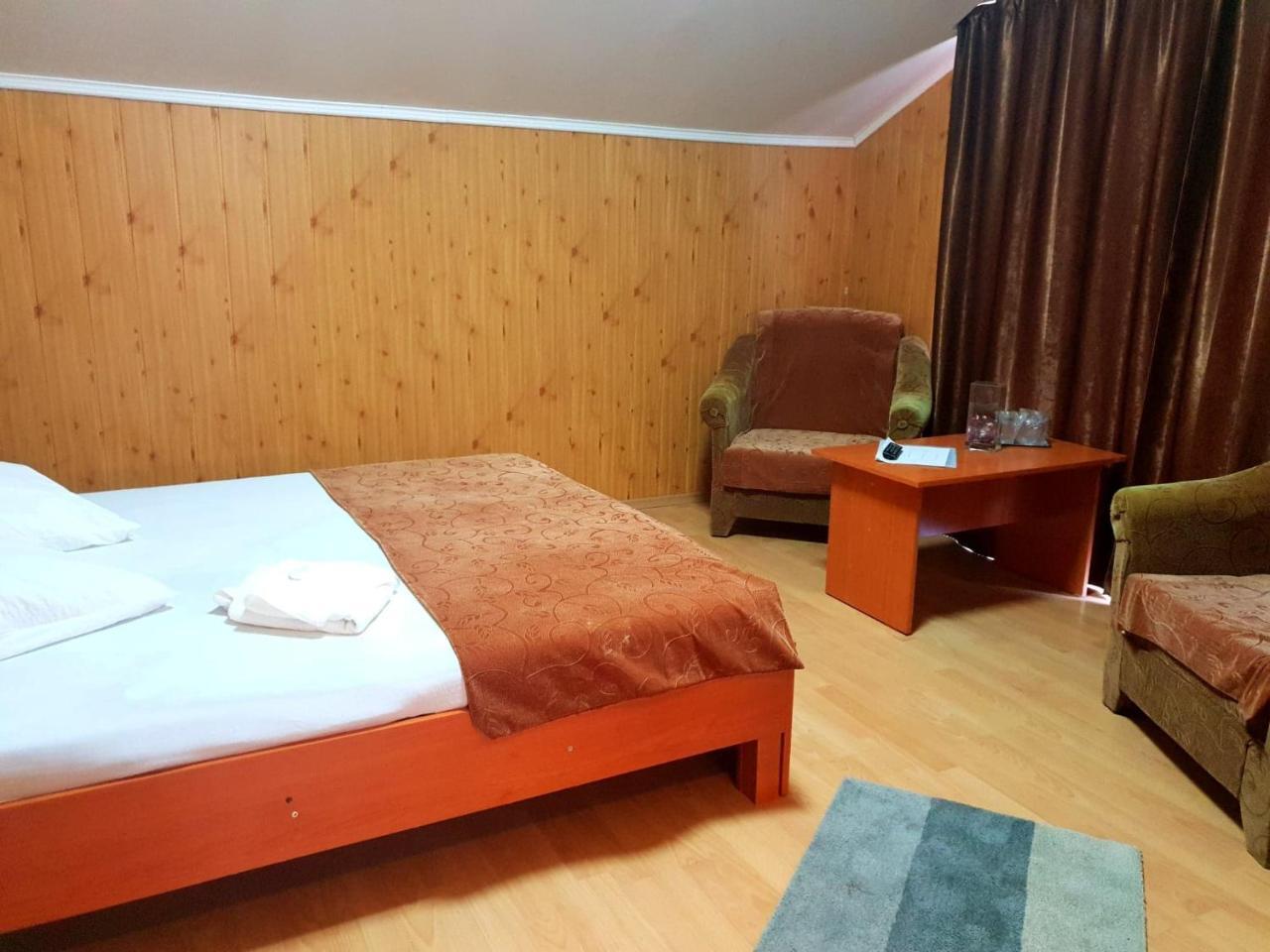 Pensiunea Valea Negrasului Trăisteni Exteriér fotografie