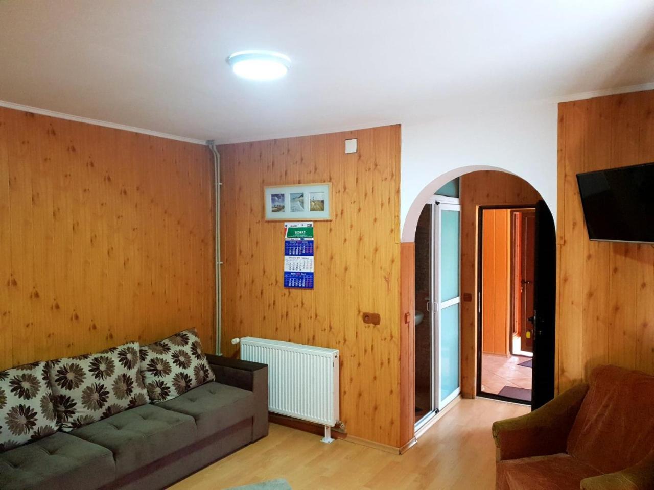 Pensiunea Valea Negrasului Trăisteni Exteriér fotografie